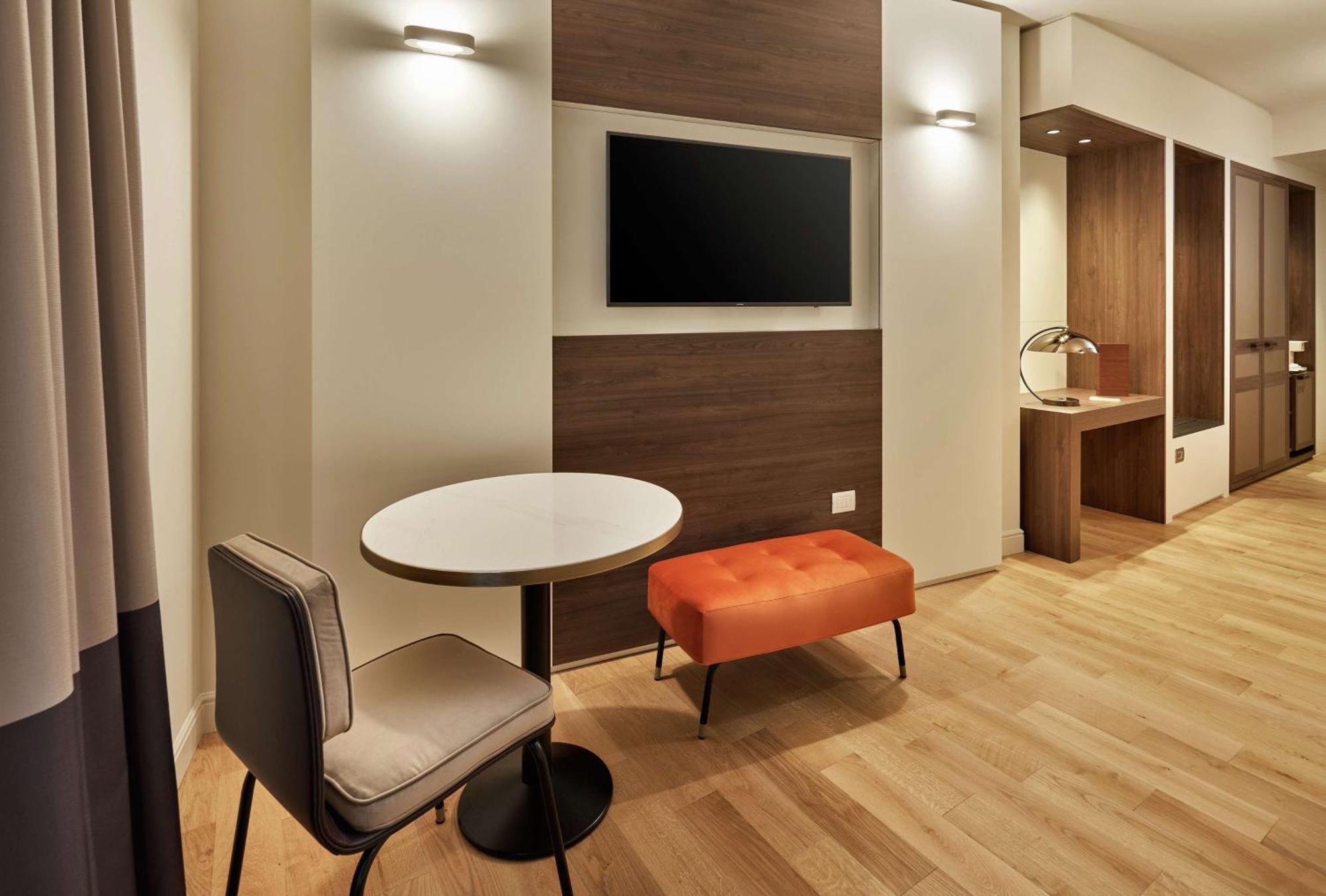 Doubletree By Hilton Hotel