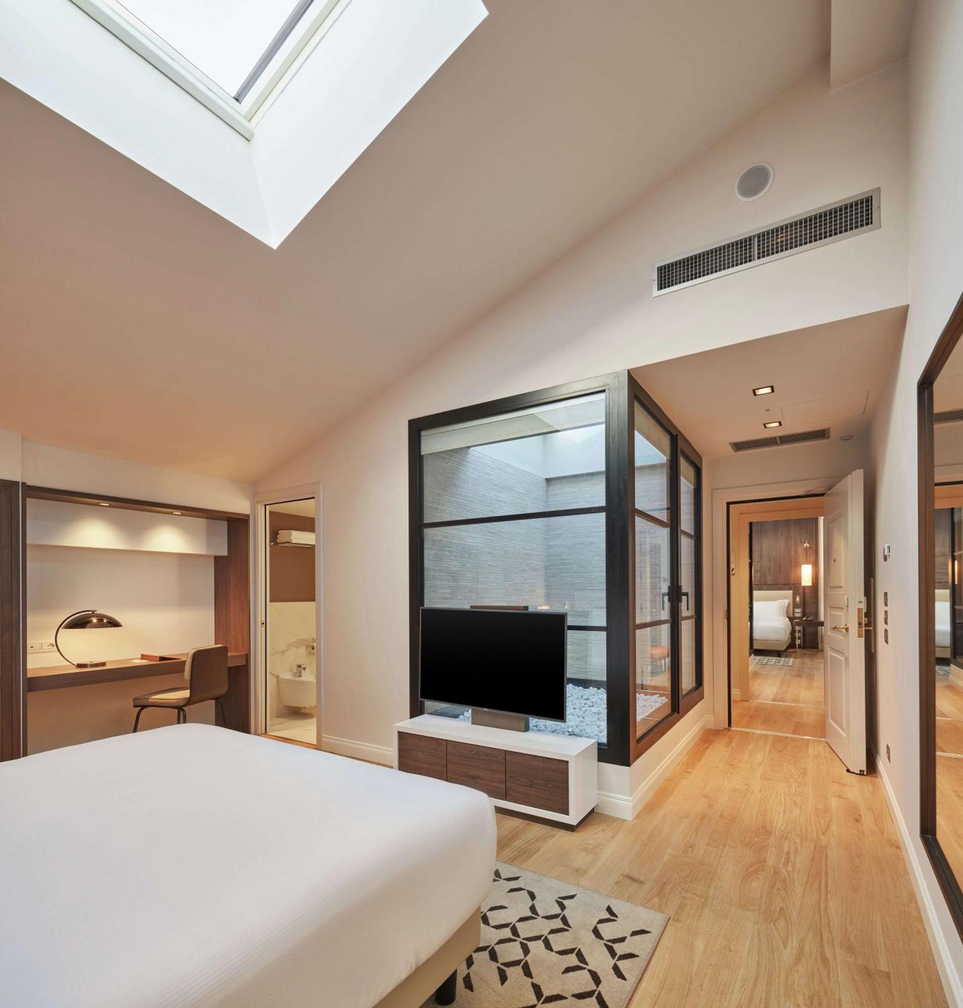 Doubletree By Hilton