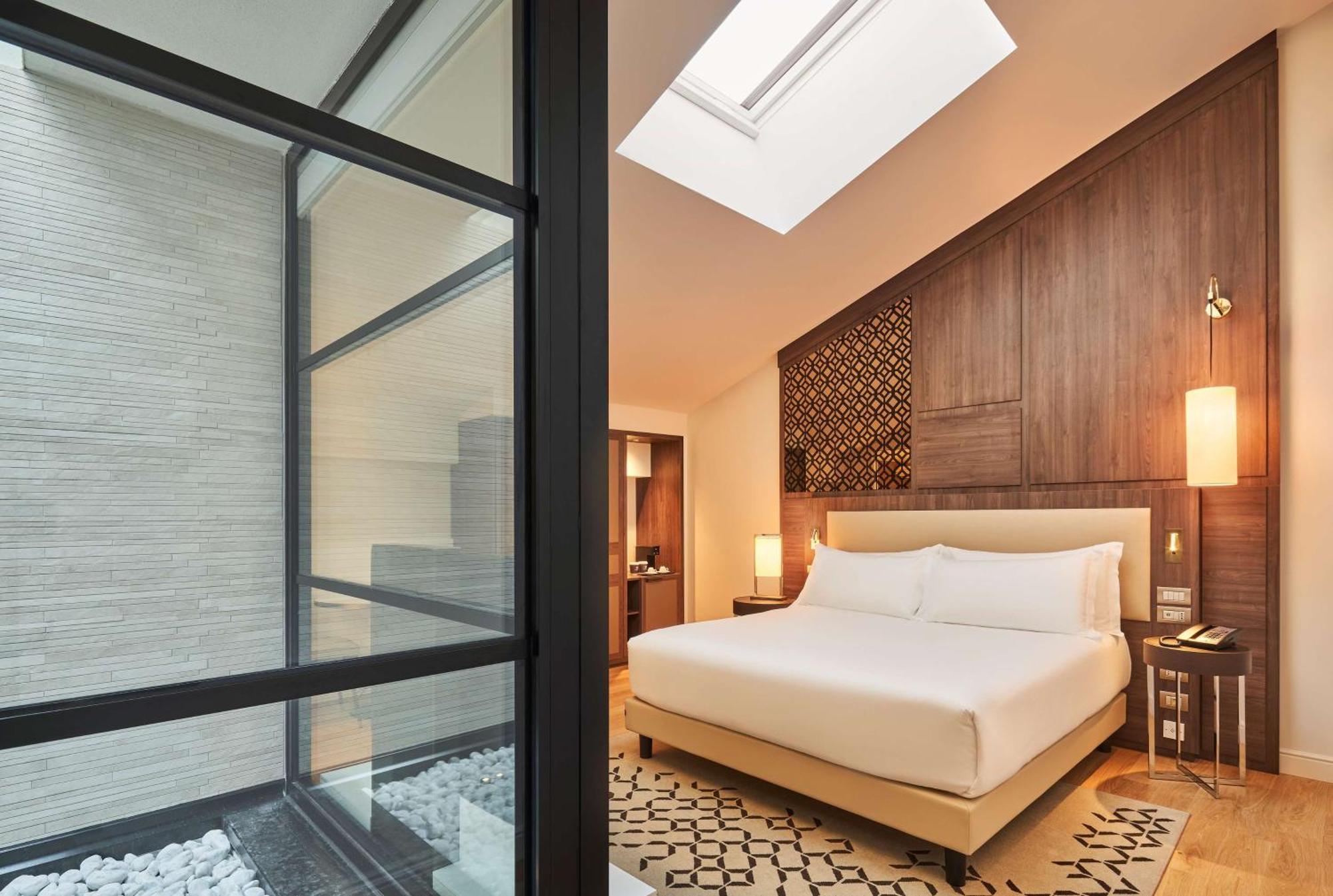 Doubletree By Hilton 4*